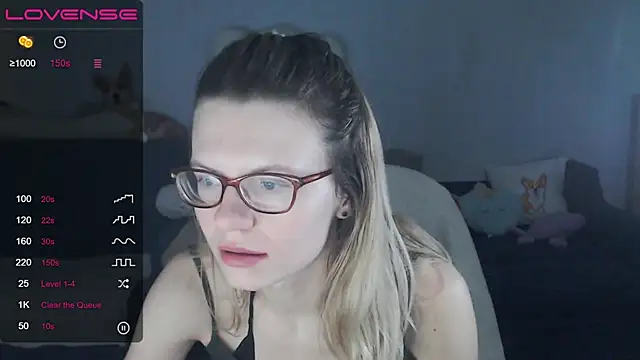 night is dark online show from March 4, 2025, 11:43 pm