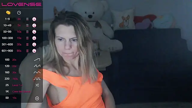 night is dark online show from January 9, 2025, 6:26 pm