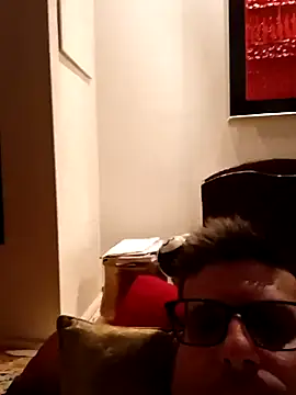 dario84rozz online show from April 11, 2026, 2:21 pm