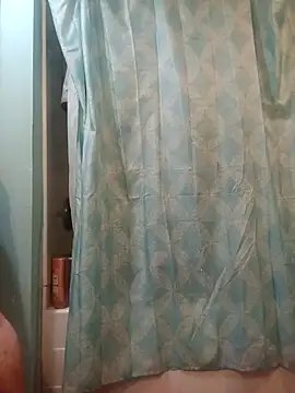 FUNINWV9 online show from October 3, 2025, 1:53 am