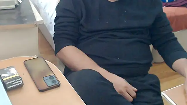 Snapshot of LiONTURK chatting on October 16, 2025, 10:34 am LiONTURK online show from October 16, 2025, 10:34 am