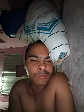 Snapshot of Vickyrajput009 chatting on March 21, 2025, 8:18 pm Vickyrajput009 online show from March 21, 2025, 8:18 pm