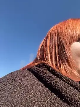 Snapshot of Model9798 chatting on March 1, 2026, 9:42 am Model9798 online show from March 1, 2026, 9:42 am