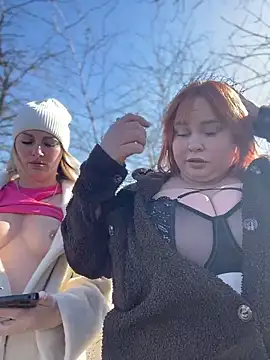 Model9798 online show from March 5, 2026, 8:44 am