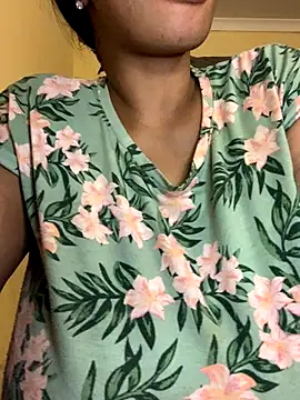 Snapshot of MissTits chatting on September 28, 2025, 8:16 pm MissTits online show from September 28, 2025, 8:16 pm