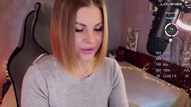 Snapshot of Your_Sweet_Lilu chatting on February 18, 2025, 5:20 pm Your Sweet Lilu online show from February 18, 2025, 5:20 pm