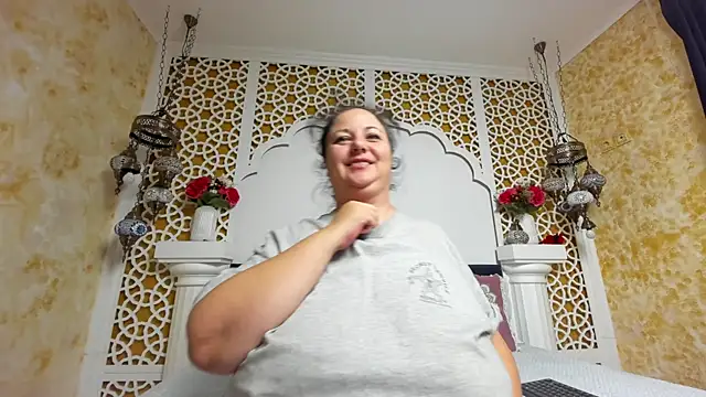 AleshaArabian online show from November 28, 2025, 5:07 am