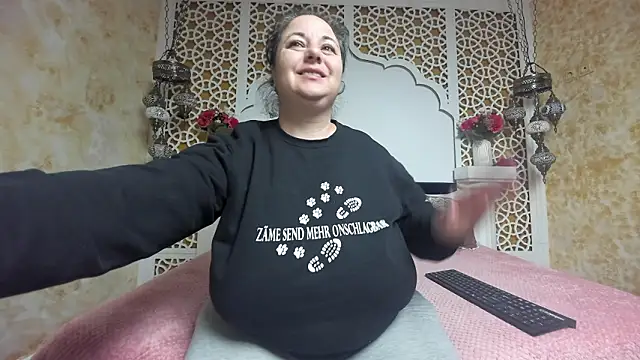 AleshaArabian online show from February 11, 2026, 4:45 am