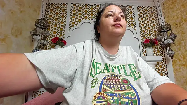 AleshaArabian online show from September 18, 2025, 2:25 am