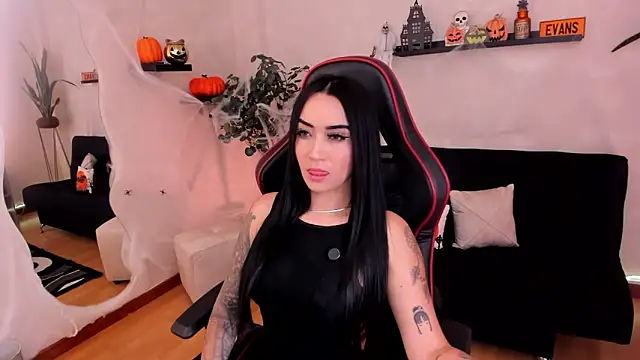 EmmyEvans1 online show from October 11, 2025, 7:37 pm