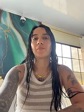 Snapshot of EmmyEvans1 chatting on June 29, 2026, 7:02 pm EmmyEvans1 online show from June 29, 2026, 7:02 pm