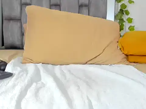 alyssia ocean online show from October 4, 2025, 12:39 pm