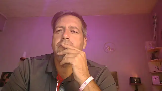 matrikes1 online show from October 17, 2025, 1:35 pm