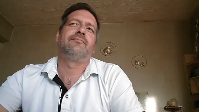 Snapshot of matrikes1 chatting on June 3, 2026, 6:12 pm matrikes1 online show from June 3, 2026, 6:12 pm