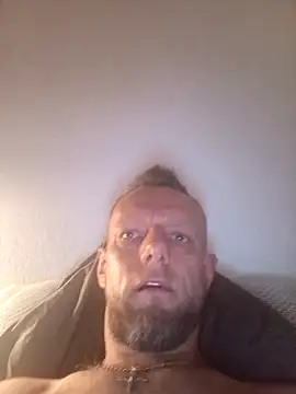 Kw8585kw online show from April 10, 2026, 1:56 am