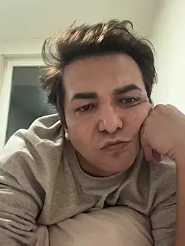 Snapshot of Arabbatu chatting on February 14, 2026, 8:20 pm Arabbatu online show from February 14, 2026, 8:20 pm