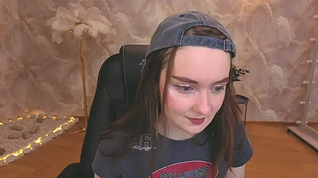 CloudGrace online show from November 30, 2025, 3:18 am