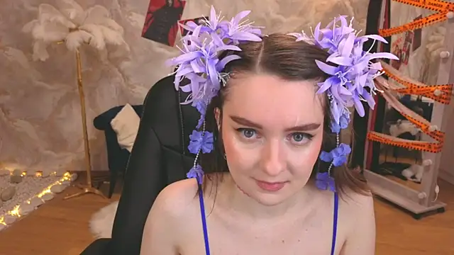 CloudGrace online show from November 11, 2025, 6:14 pm