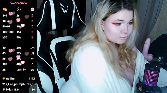 Snapshot of Mini_Mo chatting on February 20, 2025, 2:02 pm Mini Mo online show from February 20, 2025, 2:02 pm