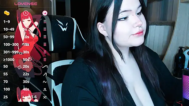 Snapshot of Mini_Mo chatting on October 13, 2025, 8:05 am Mini Mo online show from October 13, 2025, 8:05 am