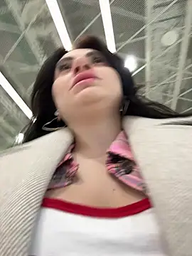 Snapshot of Wet__Bunny chatting on March 22, 2025, 9:45 am Wet Bunny online show from March 22, 2025, 9:45 am