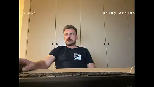 mrbigballs online show from September 28, 2025, 5:42 pm