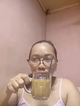 asianwet4u online show from June 7, 2026, 2:28 am