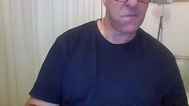 ANONIMO7735 online show from September 19, 2025, 5:06 pm