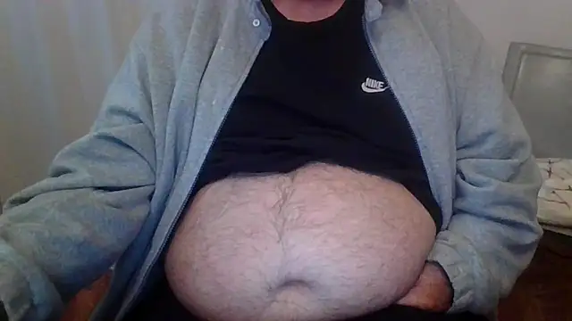 ANONIMO7735 online show from April 15, 2026, 4:51 am