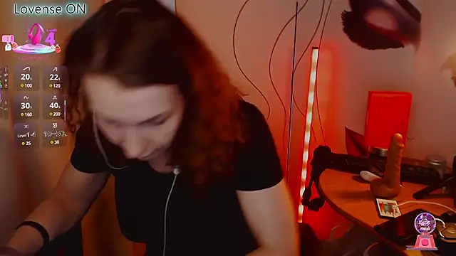 JohansonKatie online show from March 21, 2025, 7:22 am