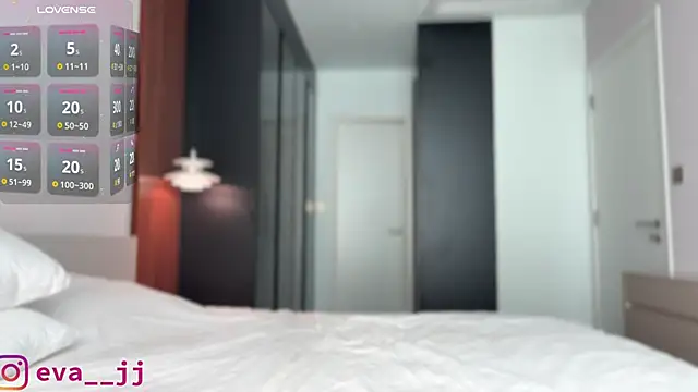 Eva JJ online show from February 6, 2026, 2:51 am