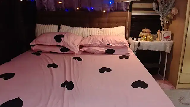 xheavenlytrans online show from March 30, 2026, 11:22 am