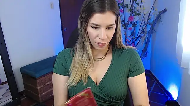 ms sofia x online show from October 14, 2025, 3:12 pm