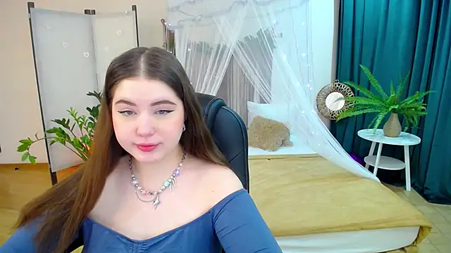 NicoleFoxery online show from March 11, 2025, 6:19 pm