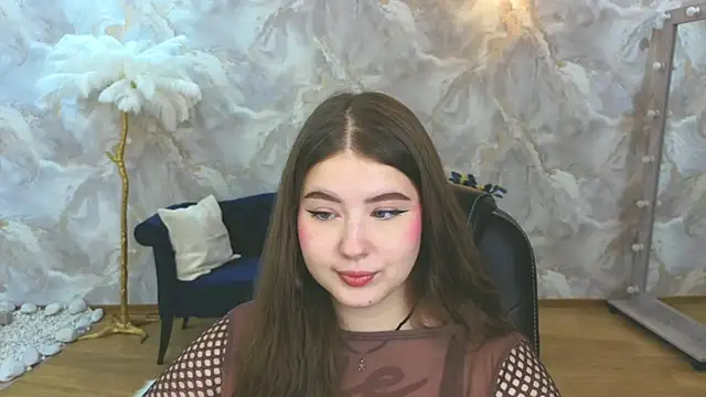 NicoleFoxery online show from September 19, 2025, 6:23 pm