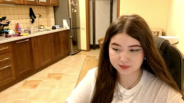 NicoleFoxery online show from September 25, 2025, 3:23 am