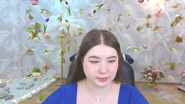 NicoleFoxery online show from June 3, 2026, 3:18 am