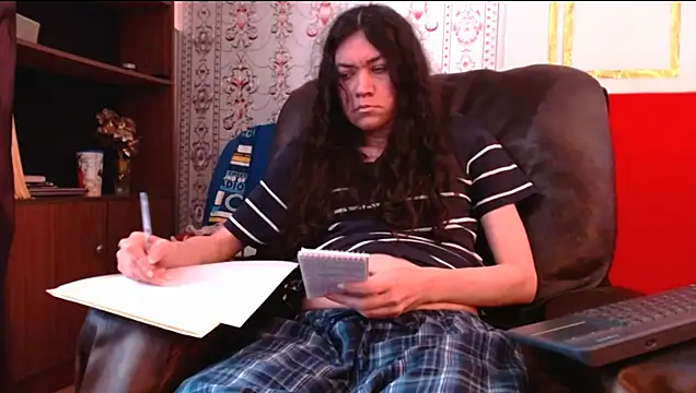 ShanyFerrati online show from February 2, 2025, 10:39 pm