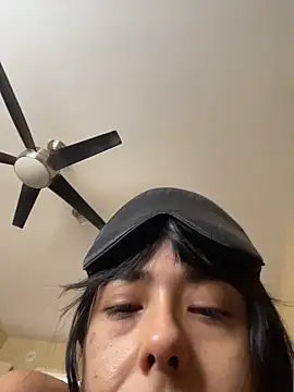 Snapshot of Evie-Luna chatting on November 22, 2025, 7:02 pm Evie-Luna online show from November 22, 2025, 7:02 pm