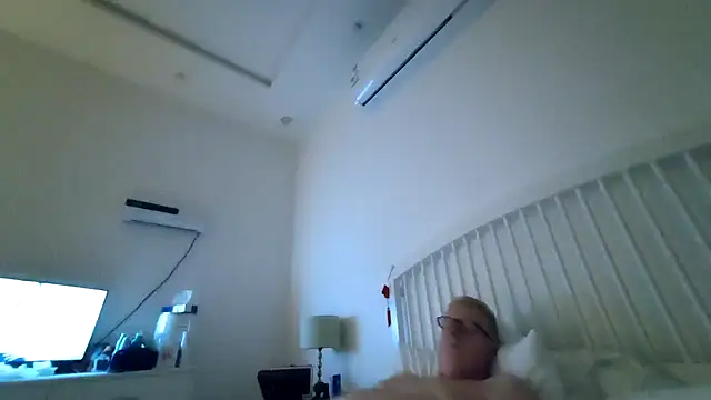 theSecretBallerino online show from November 11, 2025, 8:58 pm