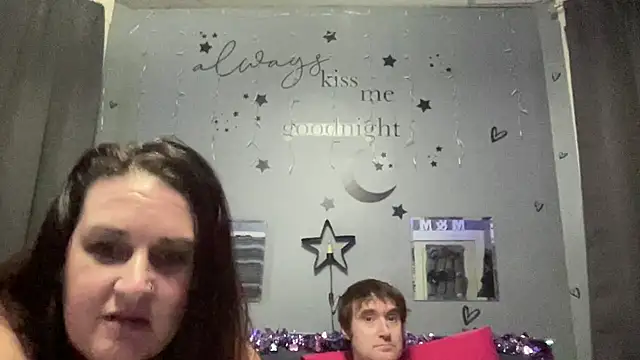 Snapshot of mirandamark2020 chatting on February 6, 2026, 5:20 pm mirandamark2020 online show from February 6, 2026, 5:20 pm