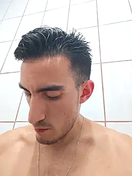 TommyMomentum online show from November 20, 2025, 4:35 am