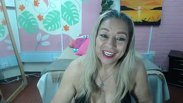 ZAMANTHA online show from September 17, 2025, 3:36 pm