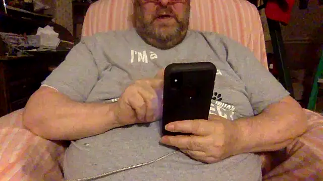 Snapshot of Drwhocares chatting on April 18, 2026, 7:07 pm Drwhocares online show from April 18, 2026, 7:07 pm