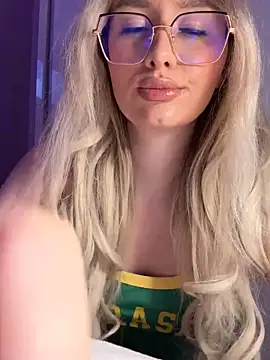 mollyxxx online show from March 7, 2025, 1:53 am