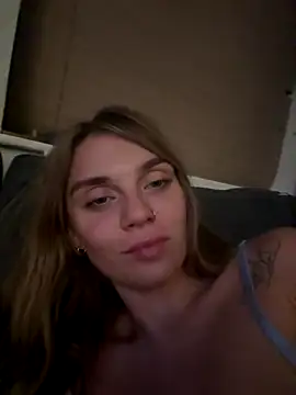 jessieamy online show from October 3, 2025, 6:42 pm