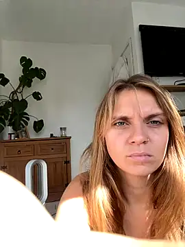 jessieamy online show from September 29, 2025, 11:05 am