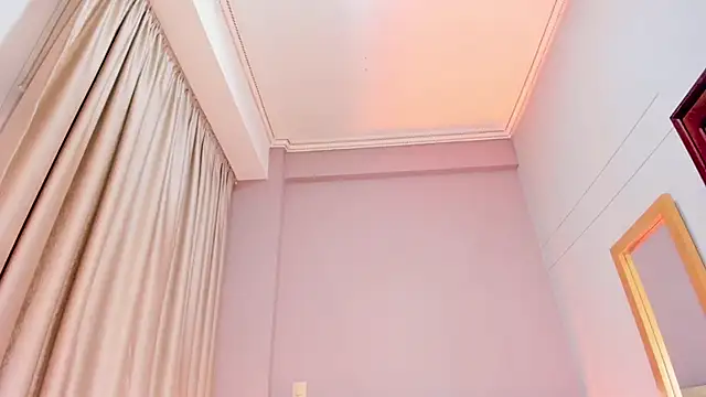 JupiteFox online show from December 13, 2025, 8:04 pm