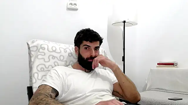 Verycutex online show from December 19, 2025, 10:12 pm