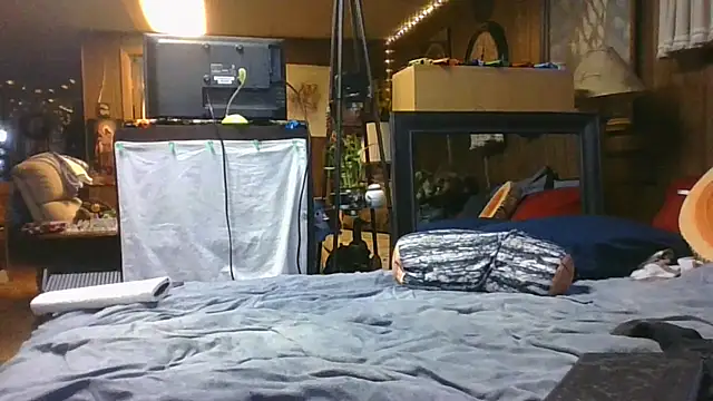 Makowboy online show from September 30, 2025, 6:03 pm